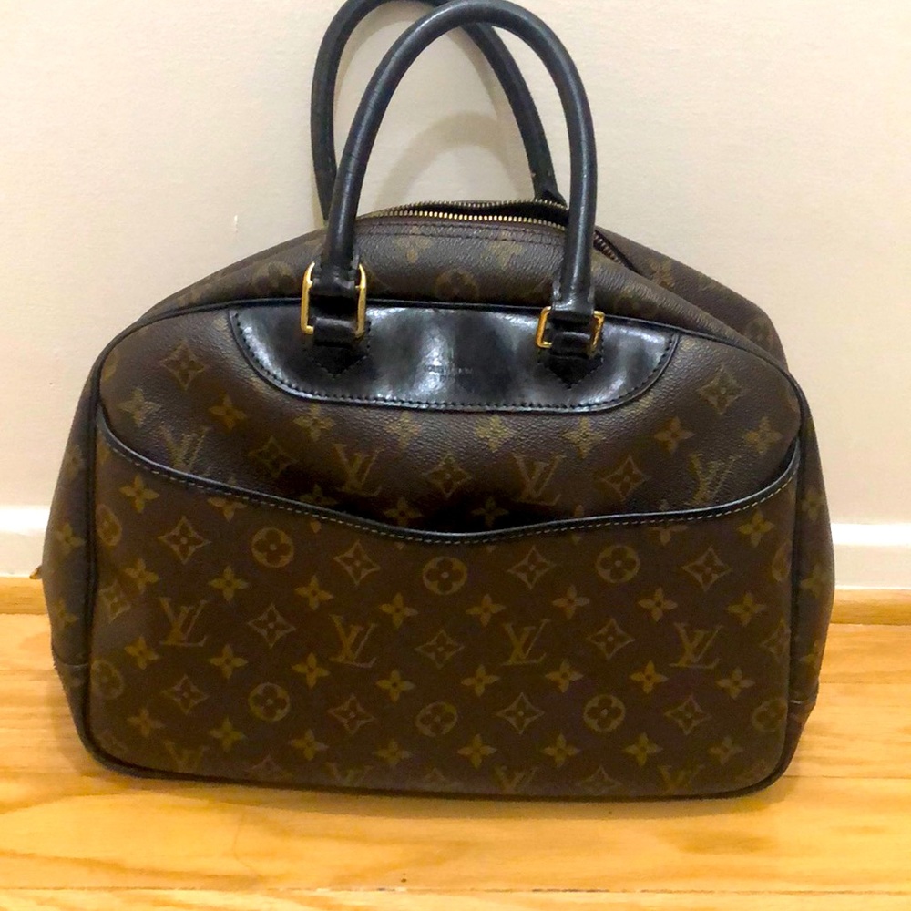 Authentic Louis Vuitton Deville